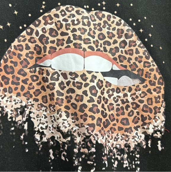 SHEIN -Cheetah lips sweatshirt-XL - Picture 2 of 3